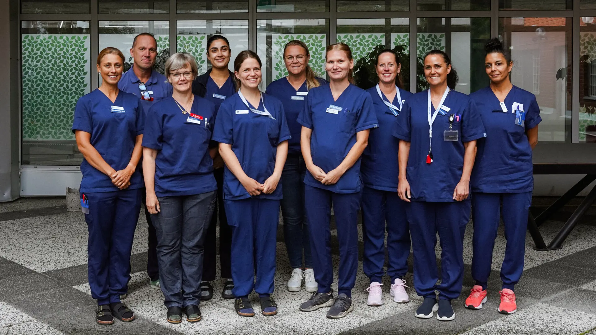 Gruppfoto på medarbetare från ASIH Västerort